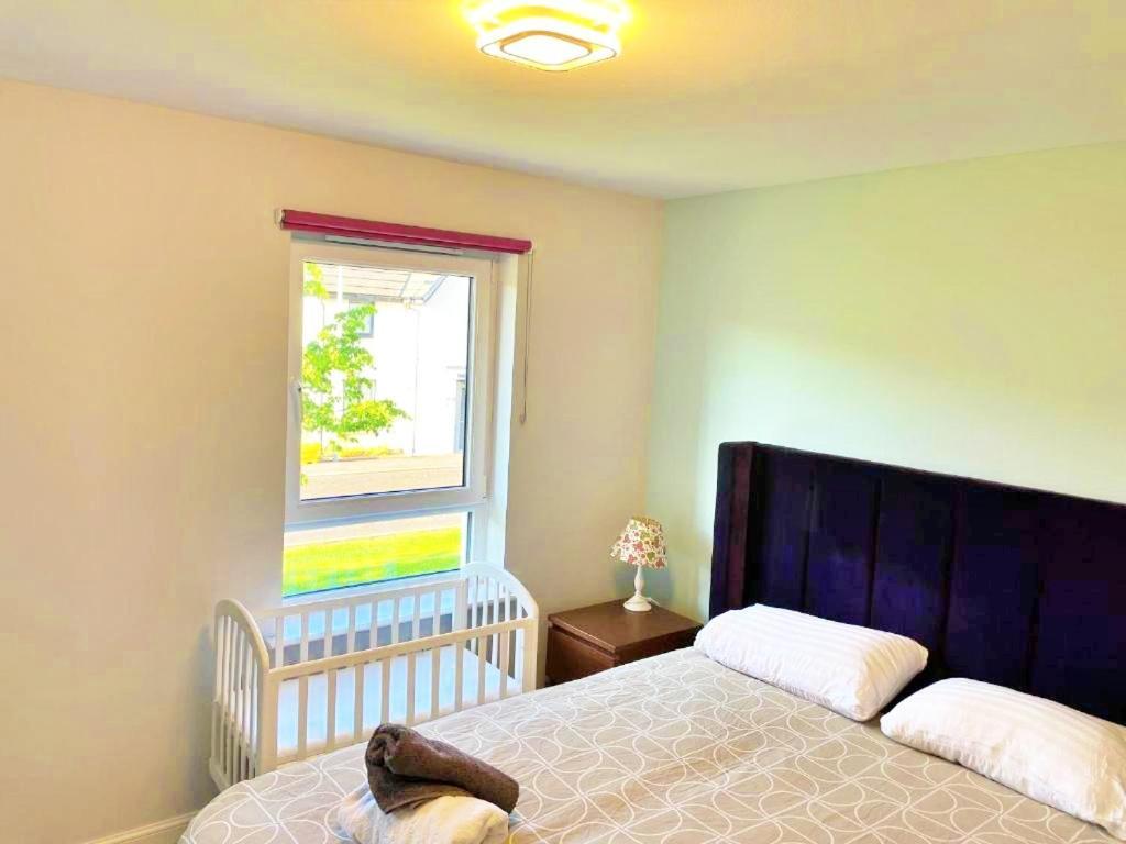 3 Bed House With Parking Near Airport Villa EDI Exterior foto